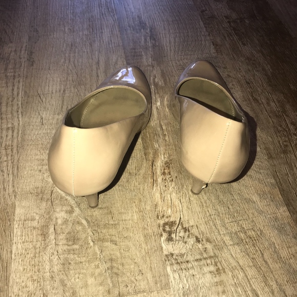 High Heels - Picture 3 of 5